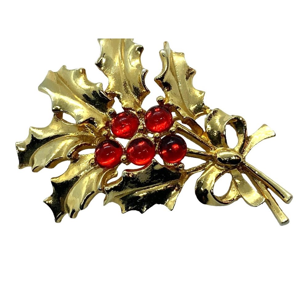 Gold Tone Holly Berries and Leaves Pin Brooch